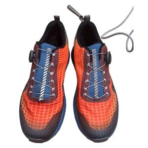 Vibrant Athletic Shoes in Red and Blue